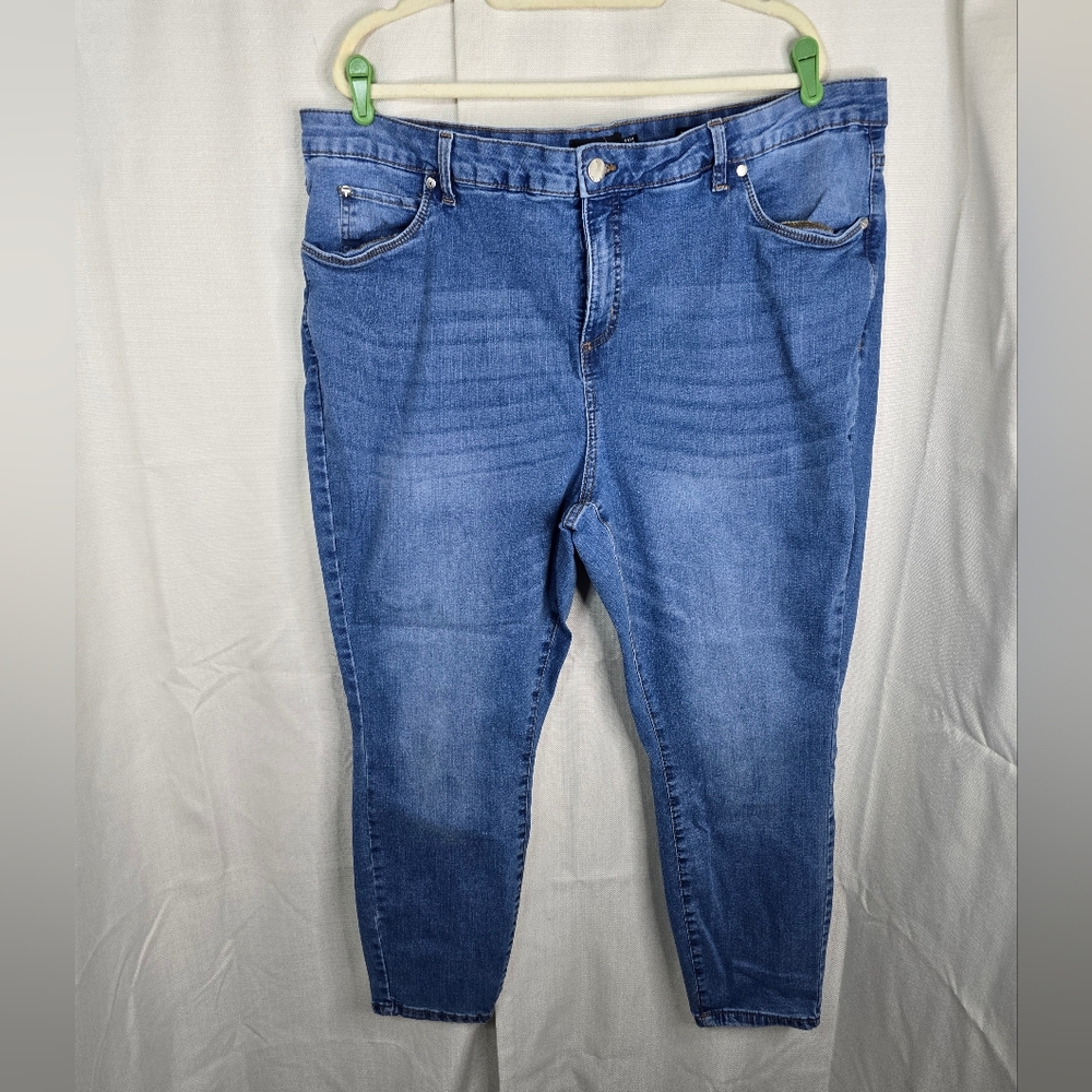 Tahari Jeans